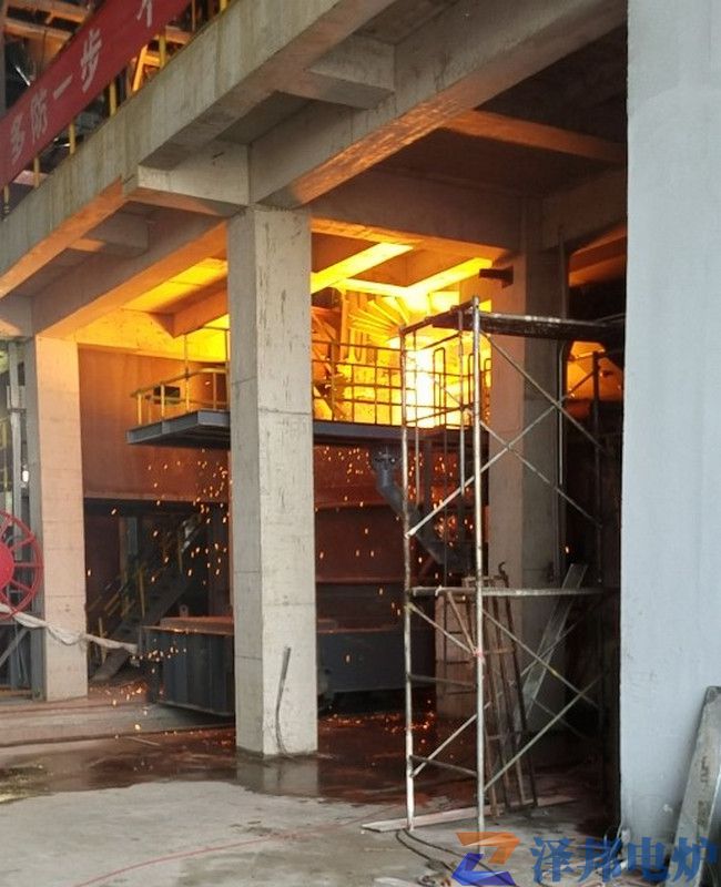 某省50t煉鋼電弧爐設(shè)備安裝工程(圖10) 某省50t煉鋼電弧爐設(shè)備安裝工程(圖10)